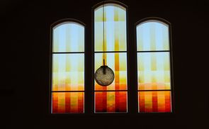 Fenster der Gemeinde Linz-Leonding der Evangelischen Kirche H. B. in OÖ