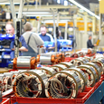 Fertigung am Fliessband im Maschinenbau © industrieblick - Fotolia.com / Fertigung am Fliessband im Maschinenbau © industrieblick - Fotolia.com Fertigung am Fliessband im Maschinenbau © industrieblick - Fotolia.com