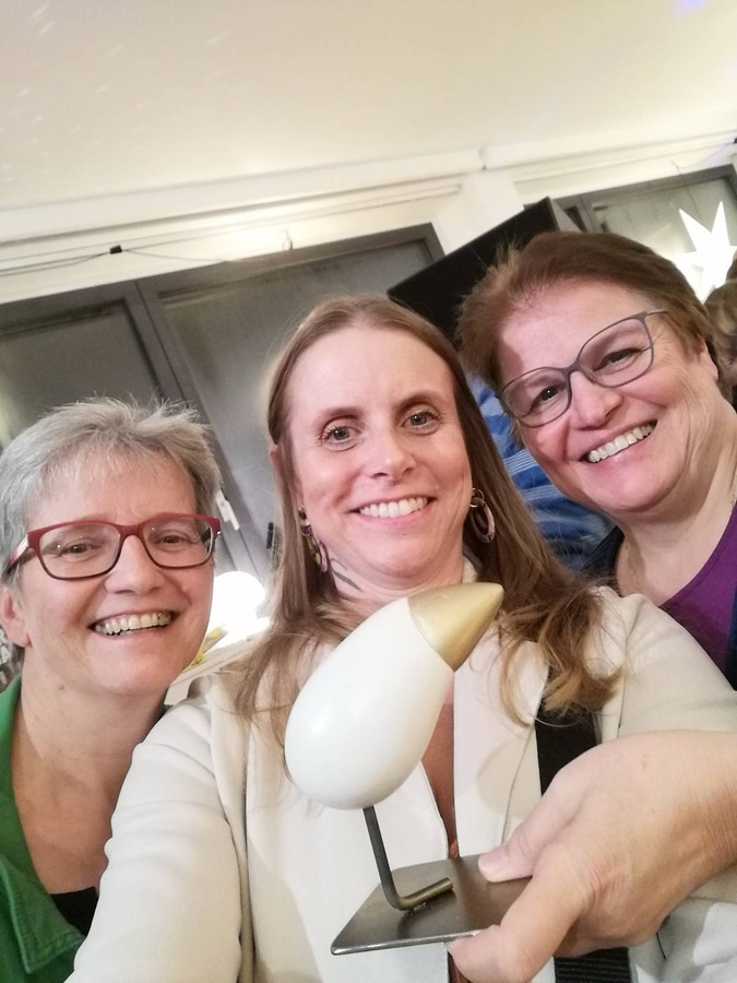 Anni Sarsteiner (Bibliothek St. Wolfgang, Tina Heidecker (Bibliothek Strobl) und Christa Hödlmoser (Bibliothek Abersee) nahmen den Preis entgegen