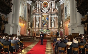Jubiläumsveranstaltung 10 Jahre Freunde der KU Linz in der Stiftsbasilika und im Altomontesaal der Stifts St. Florian.