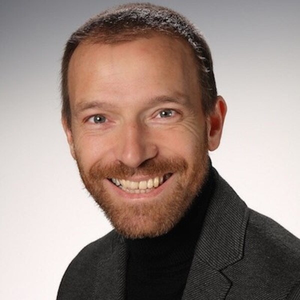 Mag. Gilbert Jaros
