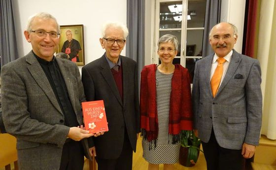 V. l.: Bischofsvikar für Bildung Dr. Johann Hintermaier, Autor Univ.-Prof. em. Dr. Johannes Marböck, Univ.-Prof.in Dr.in Susanne Gillmayr-Bucher (alttestamentliche Bibelwissenschaft, KU Linz) und der Leiter des Bibelwerks Linz Dr. Franz Kogler (Hrsg.