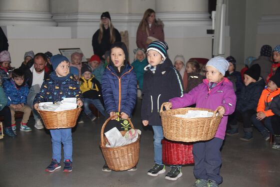 Fr. 10. November - Kirche Linz-Hl. Familie